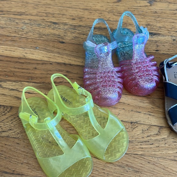 Toddler Girl Sandal Bundle Size 7/8 - Picture 9 of 9